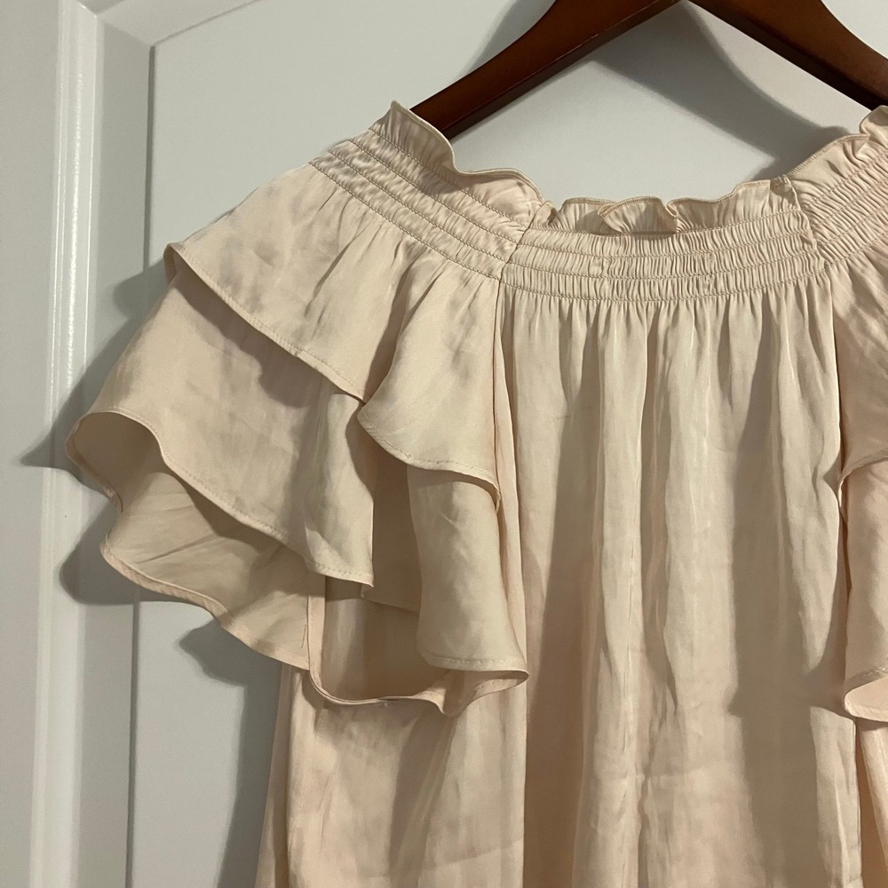 Express silky ruffle v-neck blouse flutter sleeves light peach color Women's S - Picture 9 of 12